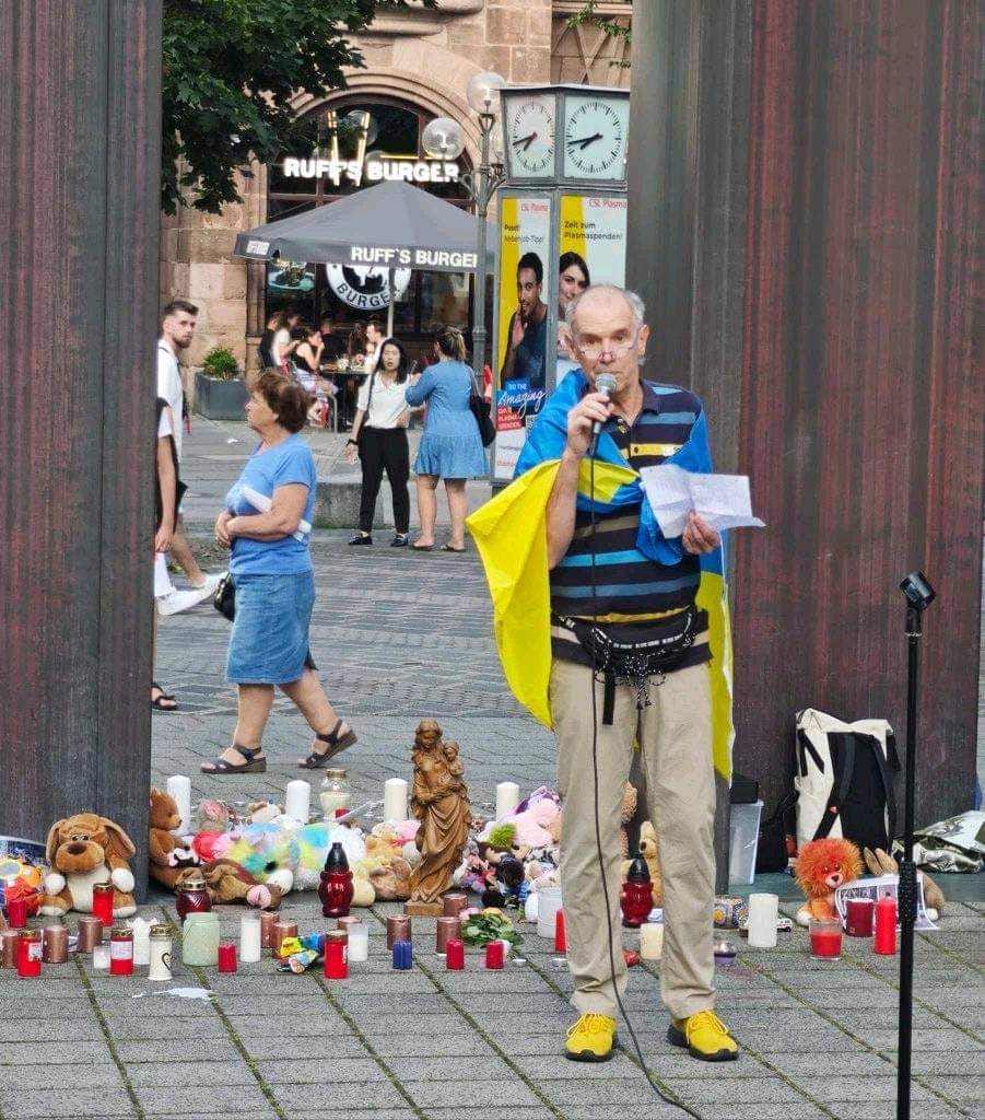1000058610 Gemeinsam gegen russischen Terror: Demonstration in Nürnberg
